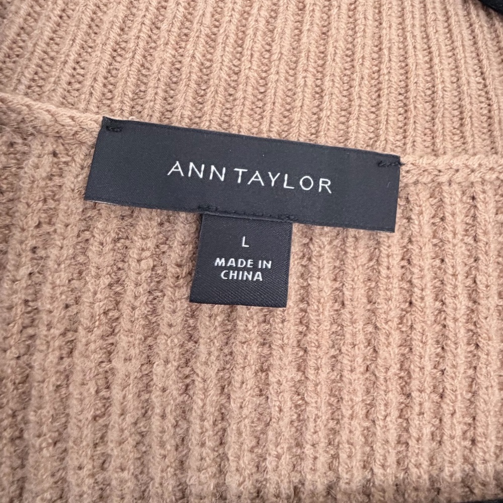 Ann Taylor chunky knit open front sweater - Picture 3 of 5